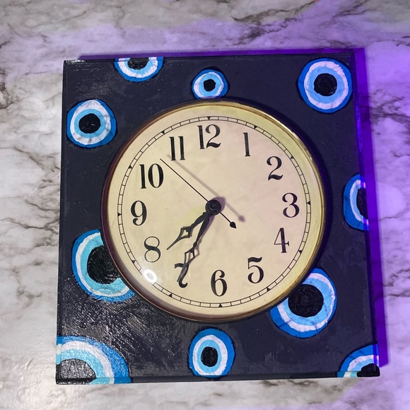 Evil Eye Clock Painting - Picture 1 of 1